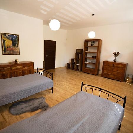 Black Field Apartment Brno Exterior photo